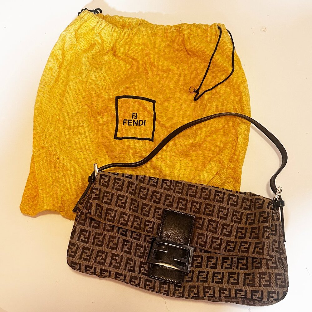 Vintage FENDI Monogram Baguette - Y2K Shoulder Bag